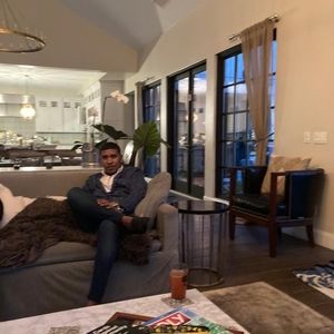 Meet your Posher, Camilo